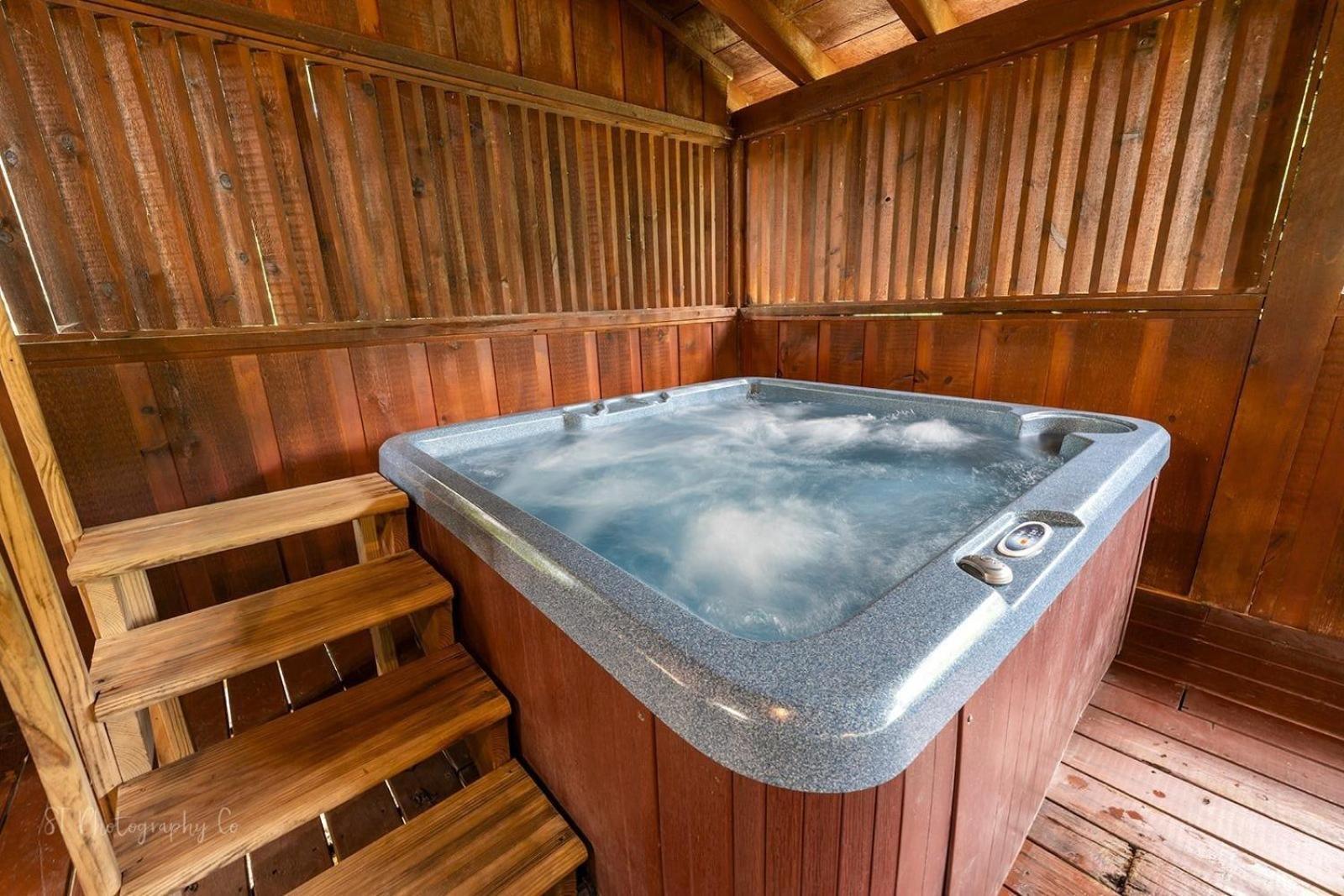 Hibernation Station Cabin Sevierville Eksteriør bilde
